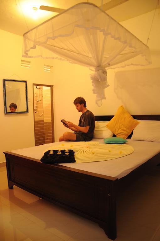 Thenu Rest Guest House Galle Exterior photo